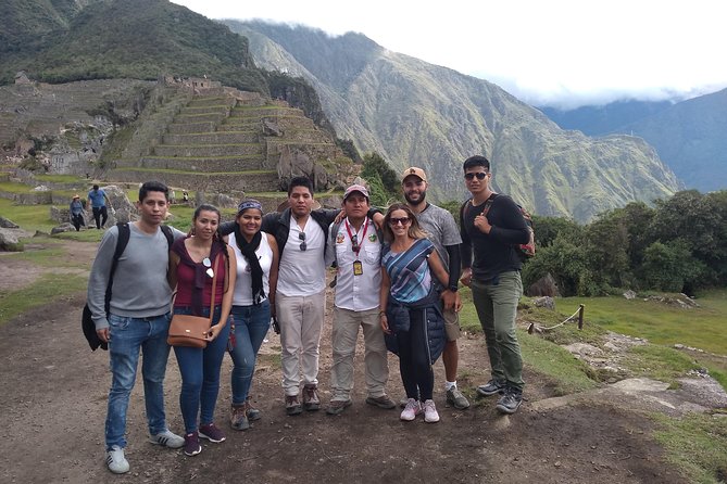 Group Tour in Machupicchu From Aguas Calientes. - Transportation to Machu Picchu