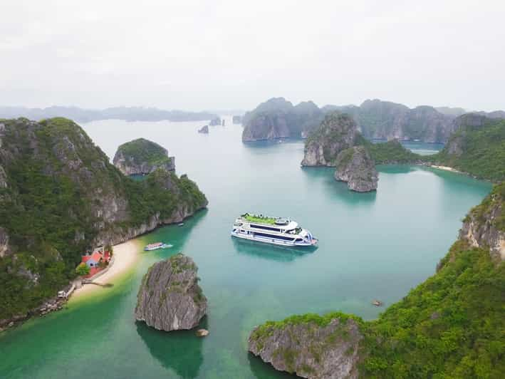 Ha Long Bay 8 Hours DAILY Tour on LA CASTA DAILY CRUISE - Itinerary and Activities