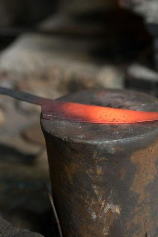 Ha Noi: Traditional Knife Making in Blacksmith Village - History of Da Sy Village