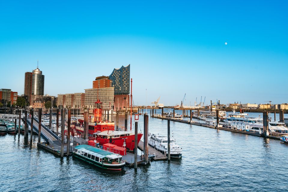 Hamburg: 1.5-Hour Grand Harbor Evening Lights Cruise - Experience and Itinerary