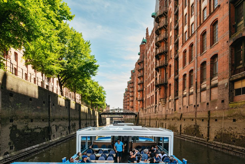 Hamburg: 1.5-Hour Harbor and Speicherstadt Day Cruise - Experience Highlights