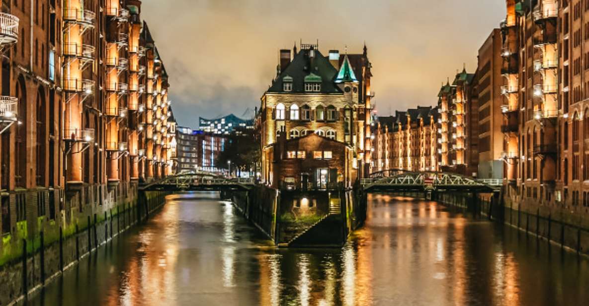 Hamburg: 1.5h Grand Harbor Evening Lights Cruise - Experience Highlights