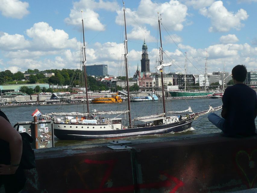 Hamburg: Bike Tour of the Speicherstadt & Old Harbor - Experience Highlights