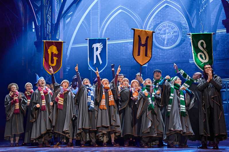 Hamburg: Harry Potter and the Cursed Child - FANTASY THEATRE - Performance Highlights