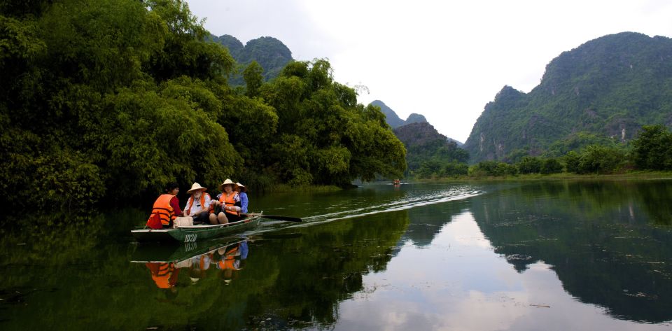 Hanoi: Hoa Lu, Mua Cave and Trang an Day Tour With Lunch - Itinerary Highlights