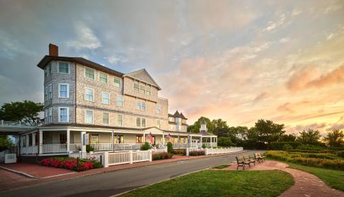 Harbor View Hotel - Accommodations and Amenities
