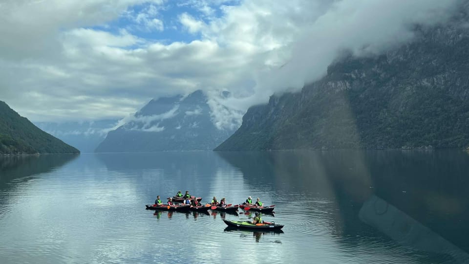 Hellesylt: Beginner-Friendly Fjord Kayaking Experience - Tour Highlights and Features