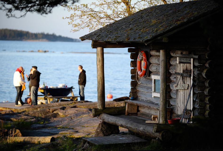 Helsinki: Archipelago RIB Boat Tour With BBQ Lunch and Sauna - Experience Highlights