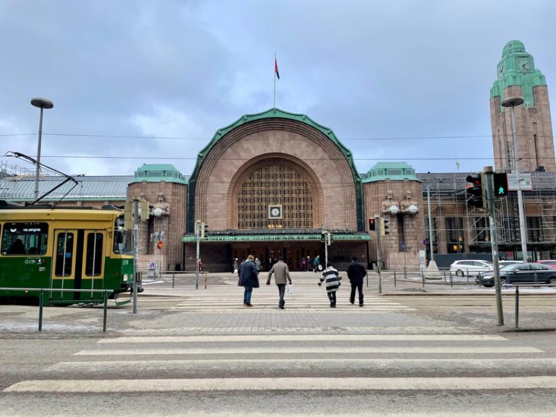 Helsinki: Private Day Tour With a Guide - Meeting Your Guide