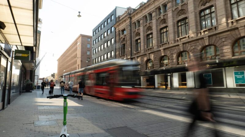 Helsinki Through the Lens: Photography Portraits and History - Itinerary Highlights