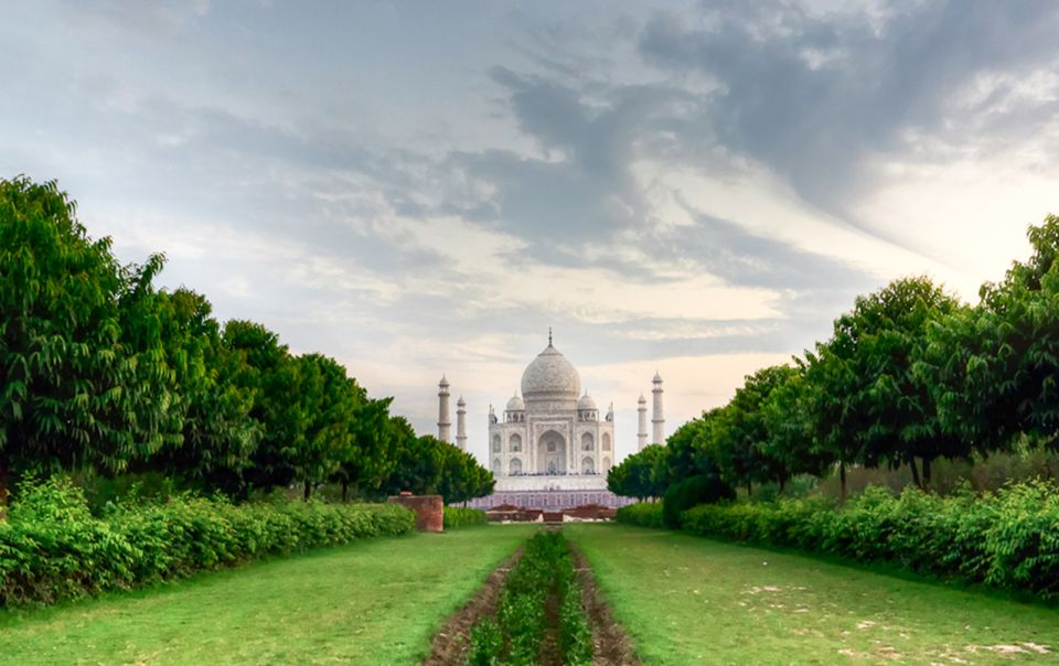 Highlights of Agra Full Day City Tour With Tour Guide - Key Attractions