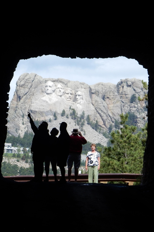 Hill City: Private Mount Rushmore, Crazy Horse & More Tour - Highlights of the Experience