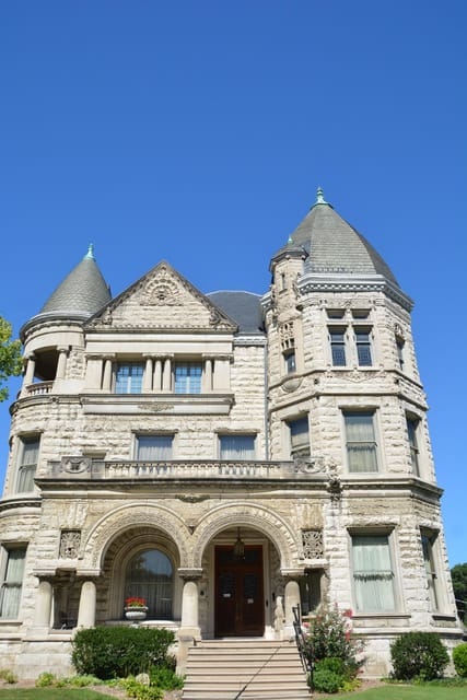 Historic Old Louisville Walking Tour - Experience Highlights