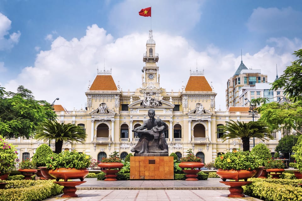 Ho Chi Minh City Cyclo Tour With English Speaking Guide - Experience Highlights