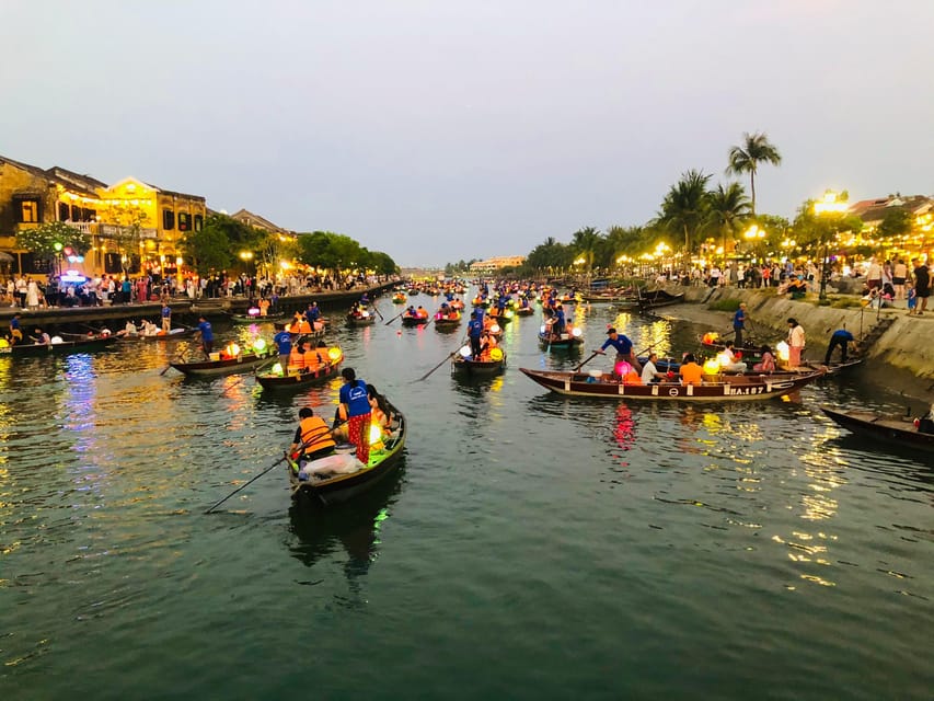 Hoi An: Hoai River Boat Trip by Night and Floating Lantern - Booking Process