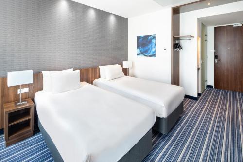 Holiday Inn Express Amsterdam - Schiphol, an IHG Hotel - Prime Location