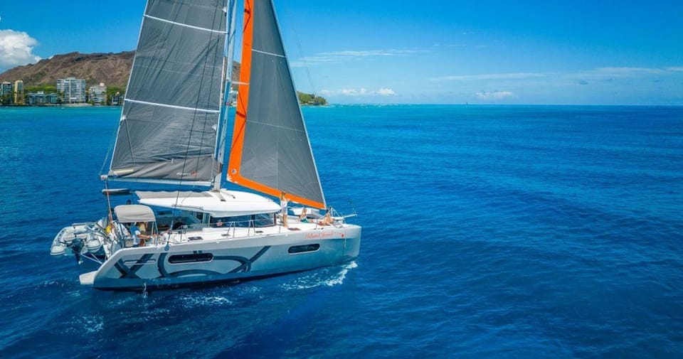 Honolulu: Island Jewel Luxury Catamaran Charter - Sail Experience and Itinerary