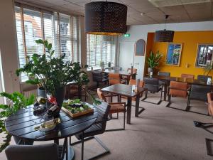 Hotel De Zwaan - Accommodation Options