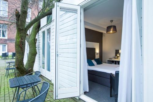 Hotel Vossius Vondelpark - Accommodation Options Available