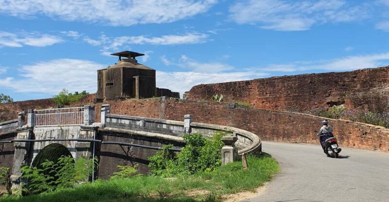 Hue: Motorbike Tour Into the Citadel and Along the Ngự Hà Canal - Key Tour Details