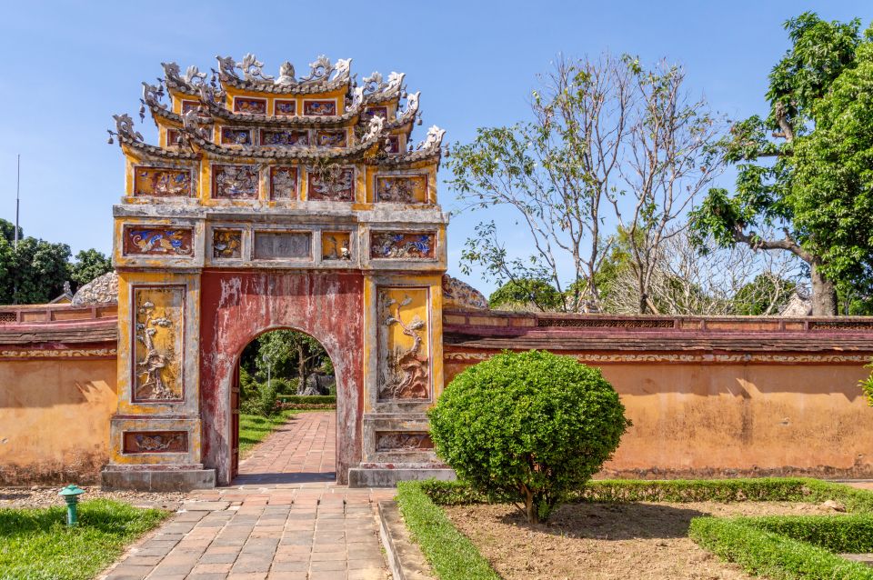 Hue: Private Imperial City Tour for Families - Experience Highlights