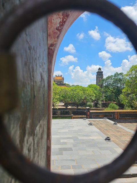 Hue Royal Tombs Tour: Khai Dinh and Tu Duc Mausoleum - Itinerary Details