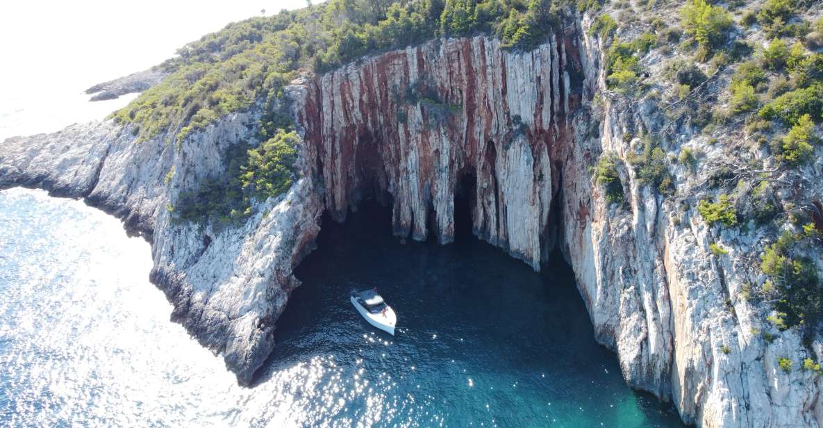 Hvar: South Shore & Pakleni Islands Private Speedboat Tour - Experience Highlights