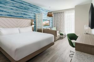 Hyatt Place Panama City Beach - Beachfront - Hotel Overview and Location