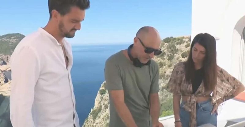 IBIZA DJ Lesson, Sunset and Party at Cafe Del Mar - Details of the Learning Experience