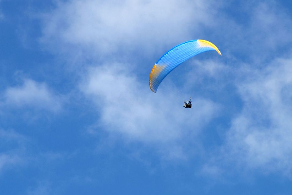 Innsbruck: Paragliding Adventure - Group Size and Accessibility