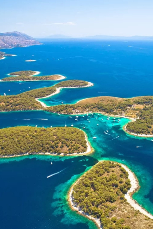 Island Hvar and Red Rocks - Inclusions