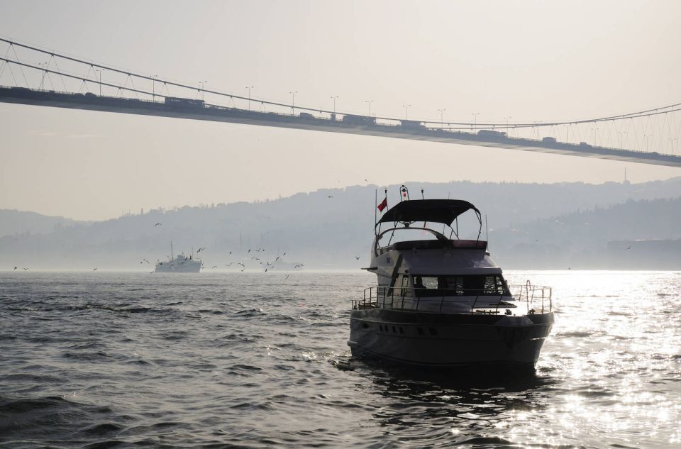 Istanbul 2-Hour Private Bosphorus Yacht Tour - Experience Highlights