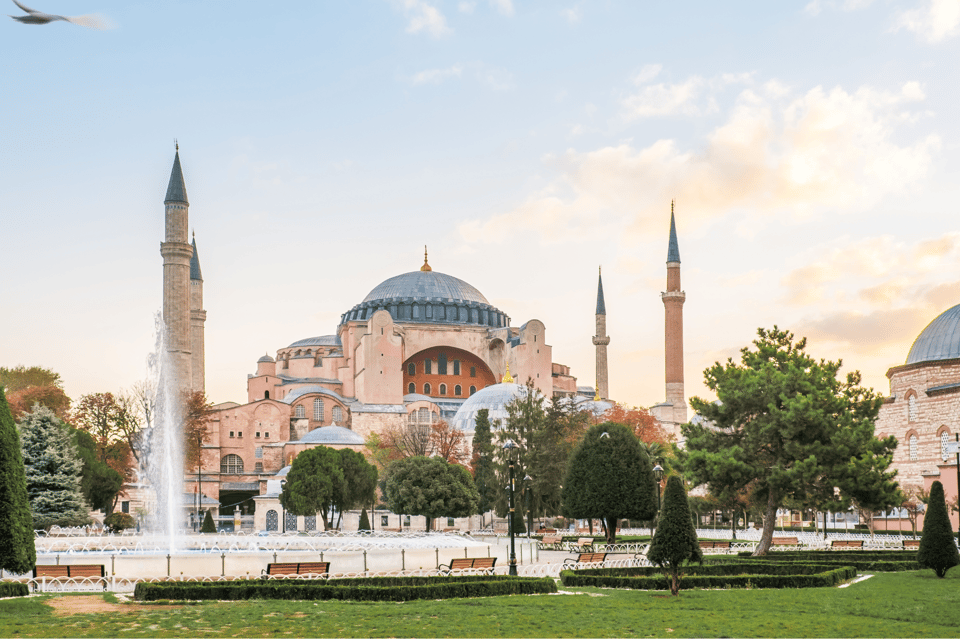 Istanbul: First Discovery Walk and Reading Walking Tour - Itinerary Highlights