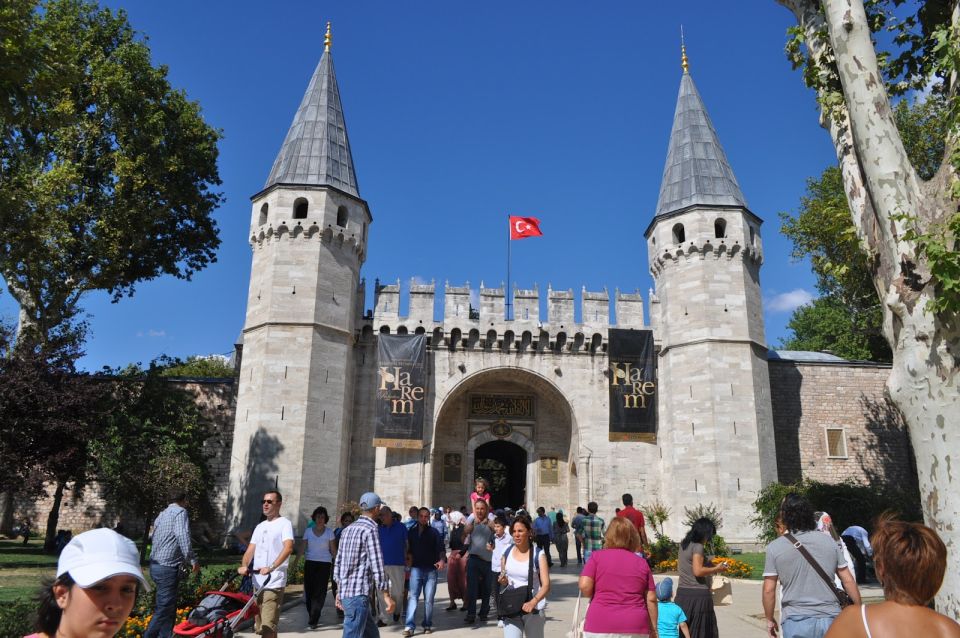 Istanbul: Full-Day Tour With Grand Bazaar - Itinerary Highlights