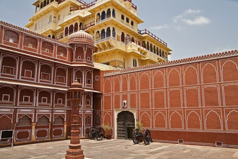 Jaipur: Private Full-Day Guided City Sightseeing Tour - Itinerary Details