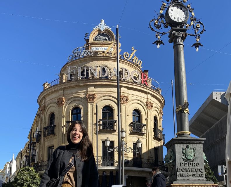 Jerez De La Frontera: 1.5-Hour Walking Tour With a Guide - Itinerary Highlights