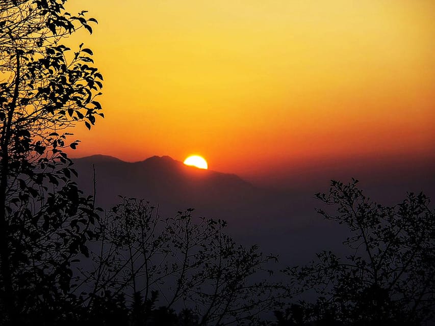 Kathmandu: Nagarkot Sunrise Tour With Bhaktapur Sightseeing - Itinerary Highlights