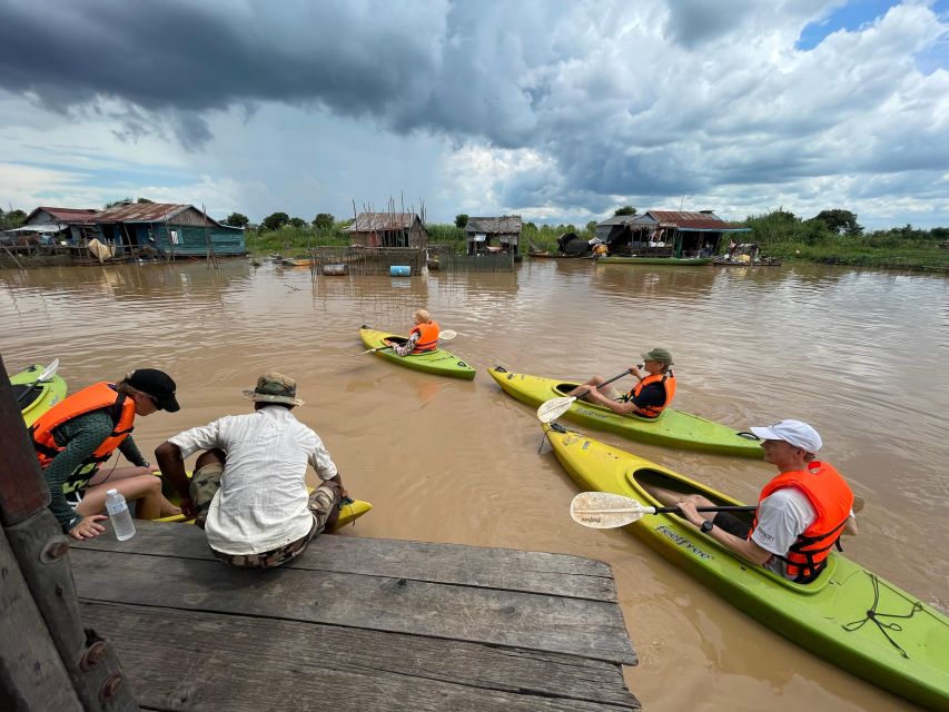 Kayaking on the Lake & Floating Village - Detailed Itinerary