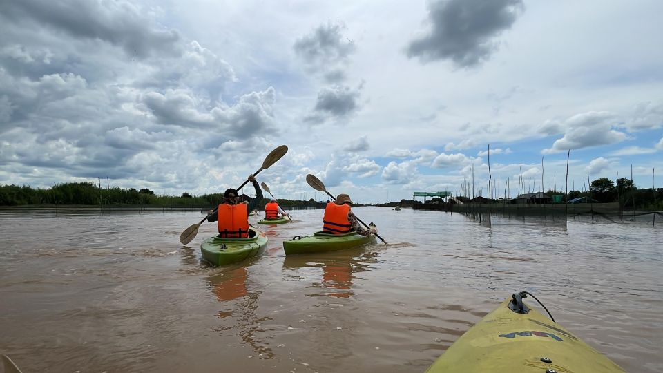 Kayaking on the Lake & Floating Village - Booking Your Adventure