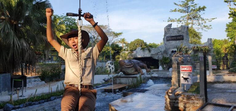 Kedah: Crocodile Adventureland Langkawi Admission Ticket