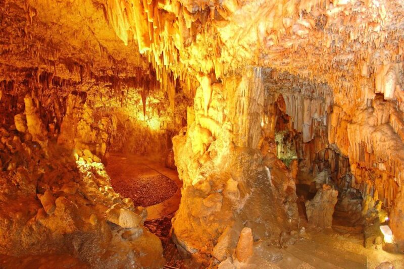 Kefalonia: Melissani and Drogarati Cave Tour - Itinerary and Locations
