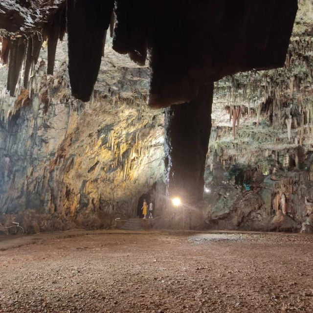 Kefalonia:Melissani Lake,Drogarati Cave & Antisamos Day Trip - Itinerary Highlights