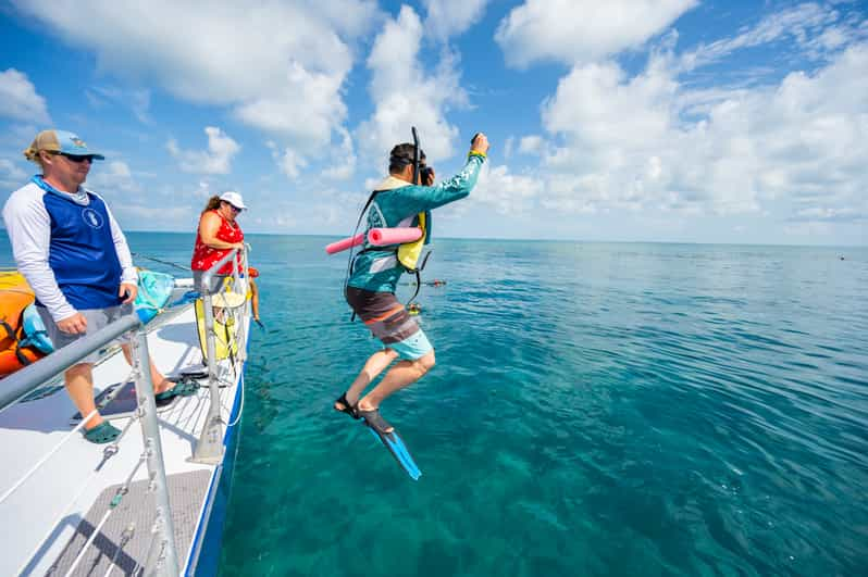 Key West: 3-Hour Morning Reef Snorkel With Lunch and Mimosas - Included Amenities