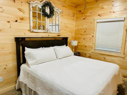 Knotty Squirrel Cabins - Guest Experience and Ratings