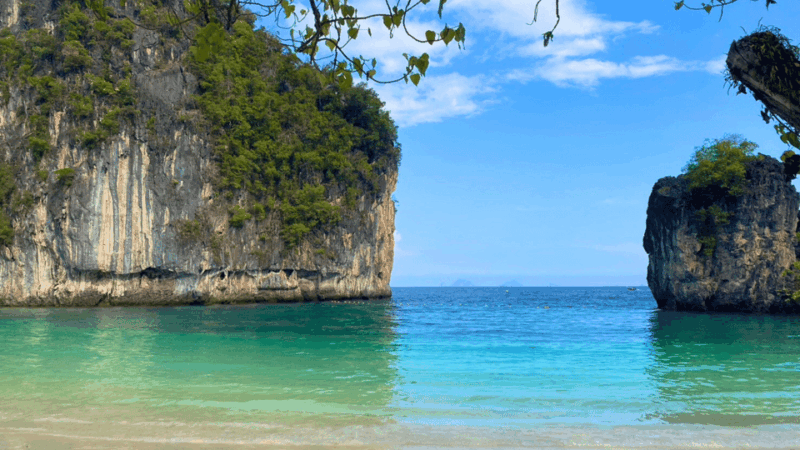 Ko Yao Yai: Hong Island & Plankton Longtail Boat Sunset Tour - Accessibility Considerations