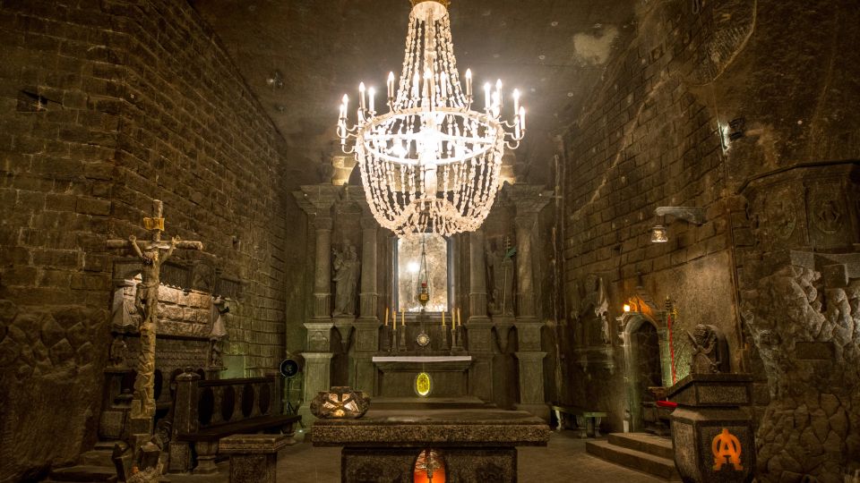 Krakow and Wieliczka Salt Mine Tour From Warsaw - Itinerary Details