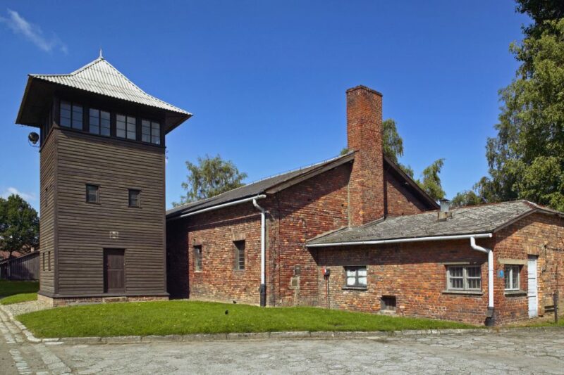 Krakow: Auschwitz Guided Tour With Optional Lunch and Pickup - Important Information