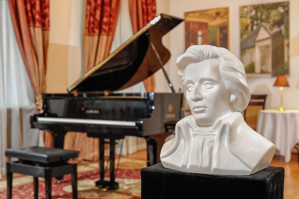 Krakow: Chopin Piano Recital at Chopin Concert Hall - Concert Experience