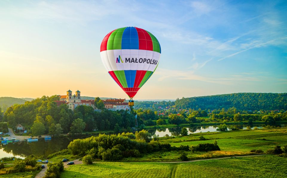 Kraków: Hot Air Balloon Flight With Champagne - Itinerary Details