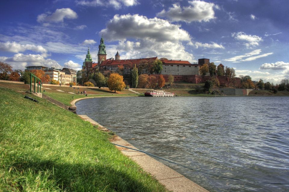 Krakow: Old Town Highlights Private Walking Tour - Key Attractions